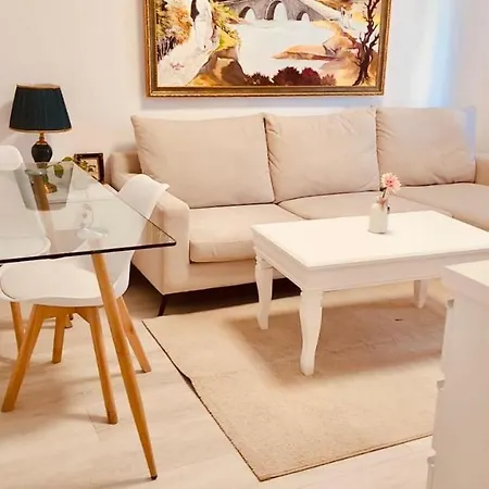 Apartament Leo's Garden View *